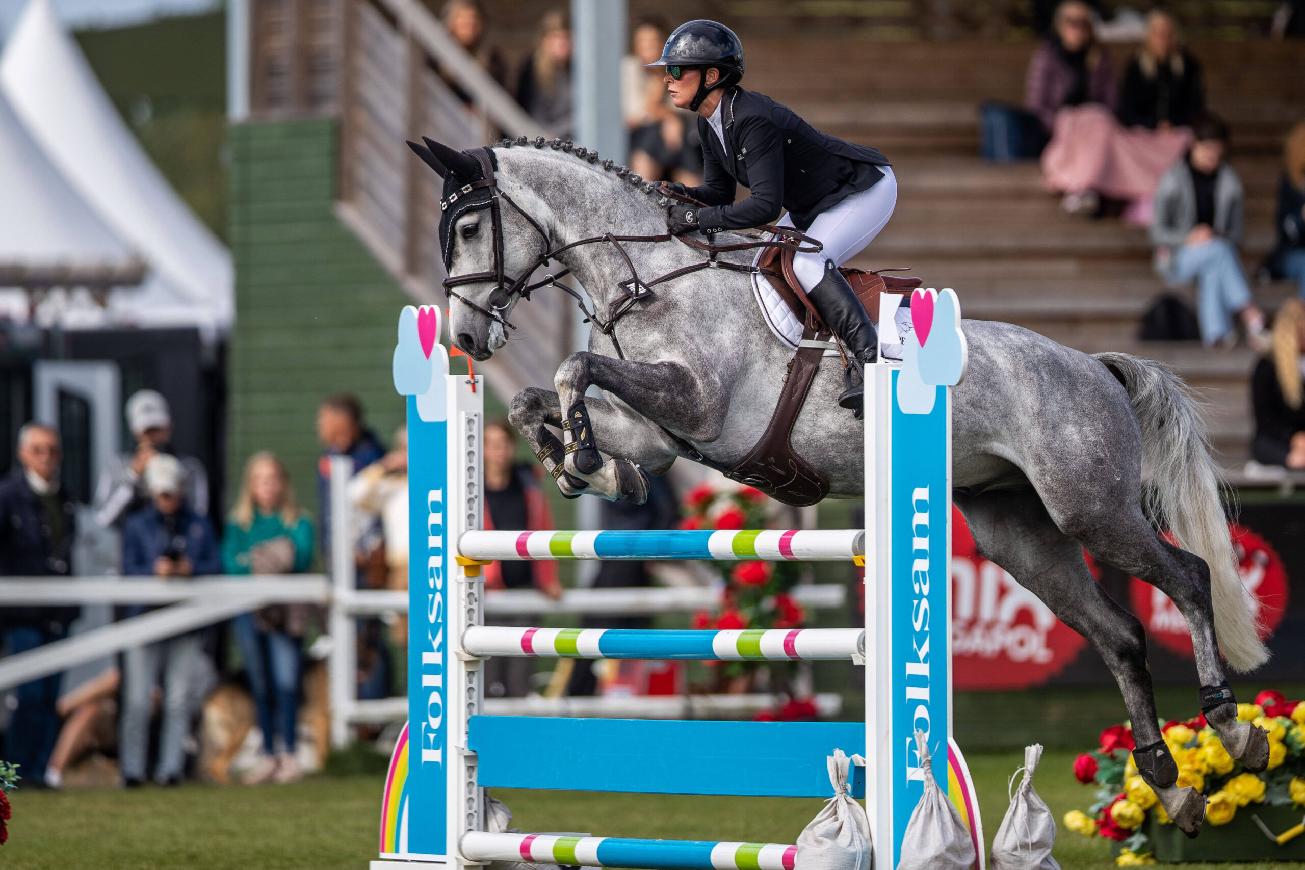 220716 Anna-Clara Pettersson, Sverige, pa Imothas HS tävlar i Folksam Open 5 ars final under dag 8 av Falsterbo Horse S